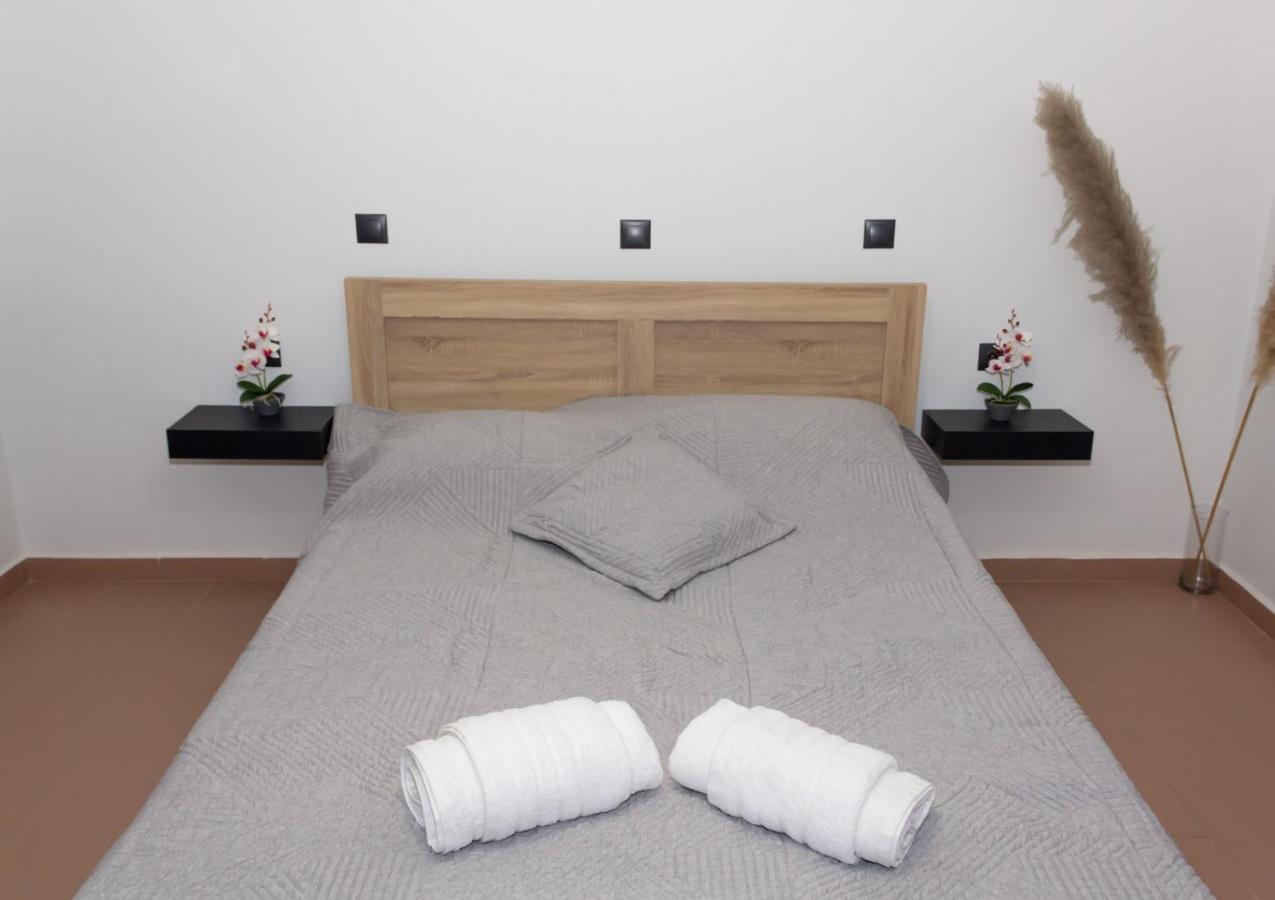 Azosunapartment3 อาโซลิมโนส ภายนอก รูปภาพ