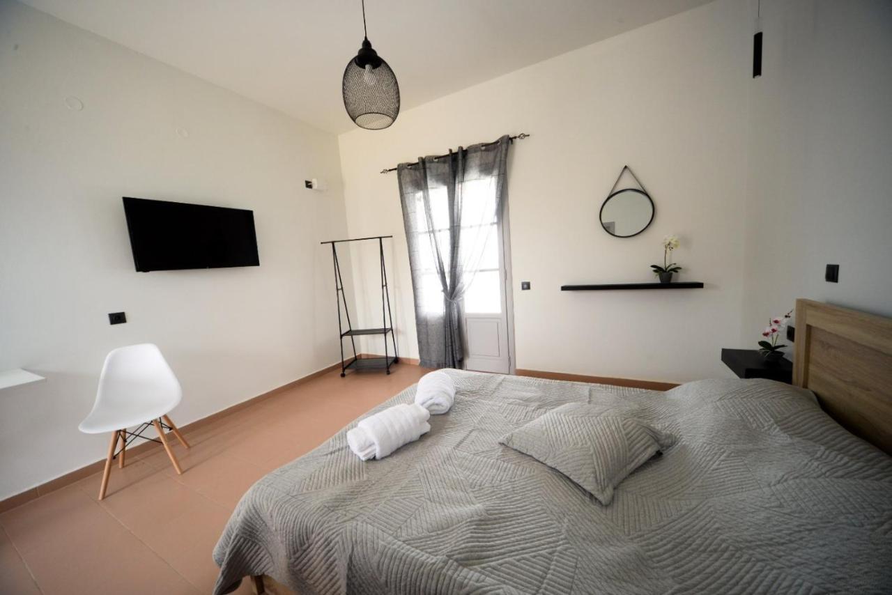 Azosunapartment3 อาโซลิมโนส ภายนอก รูปภาพ